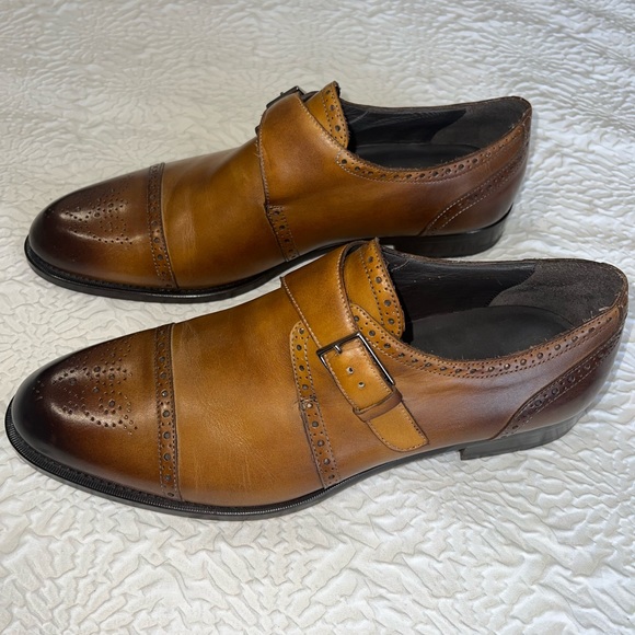 Bruno Magli Mens Cap Toe with buckle detail. Size 11.5 - Picture 3 of 16